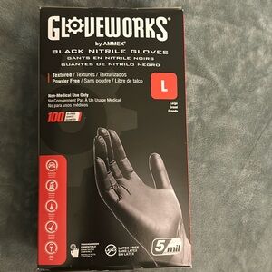 New 5 mil black gloves.